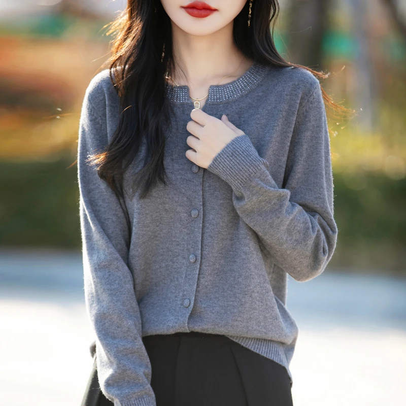 哥弟阿玛施正品新款时尚烫钻圆领针织开衫简约优雅百搭显瘦上衣服