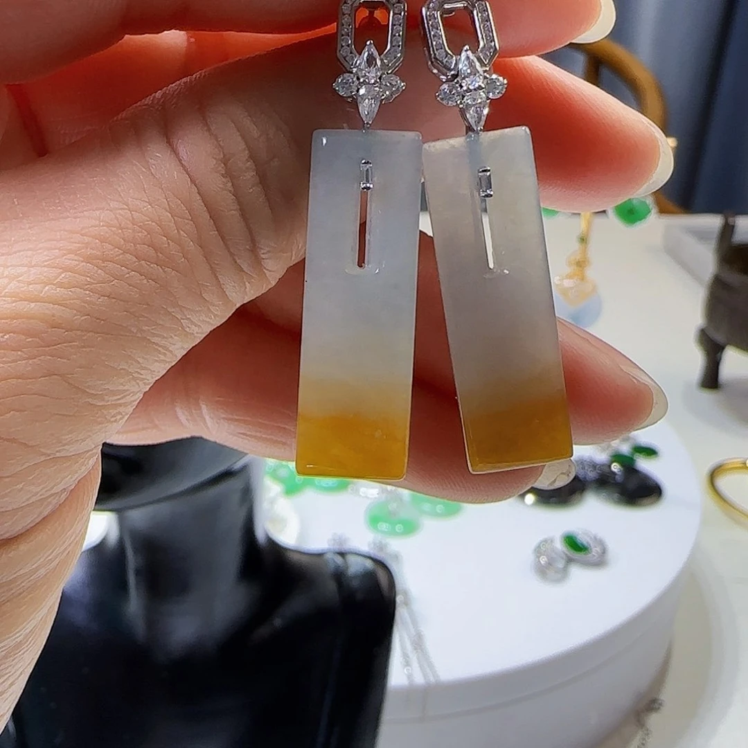 翡翠耳饰18K金镶嵌天然缅甸a货翡翠