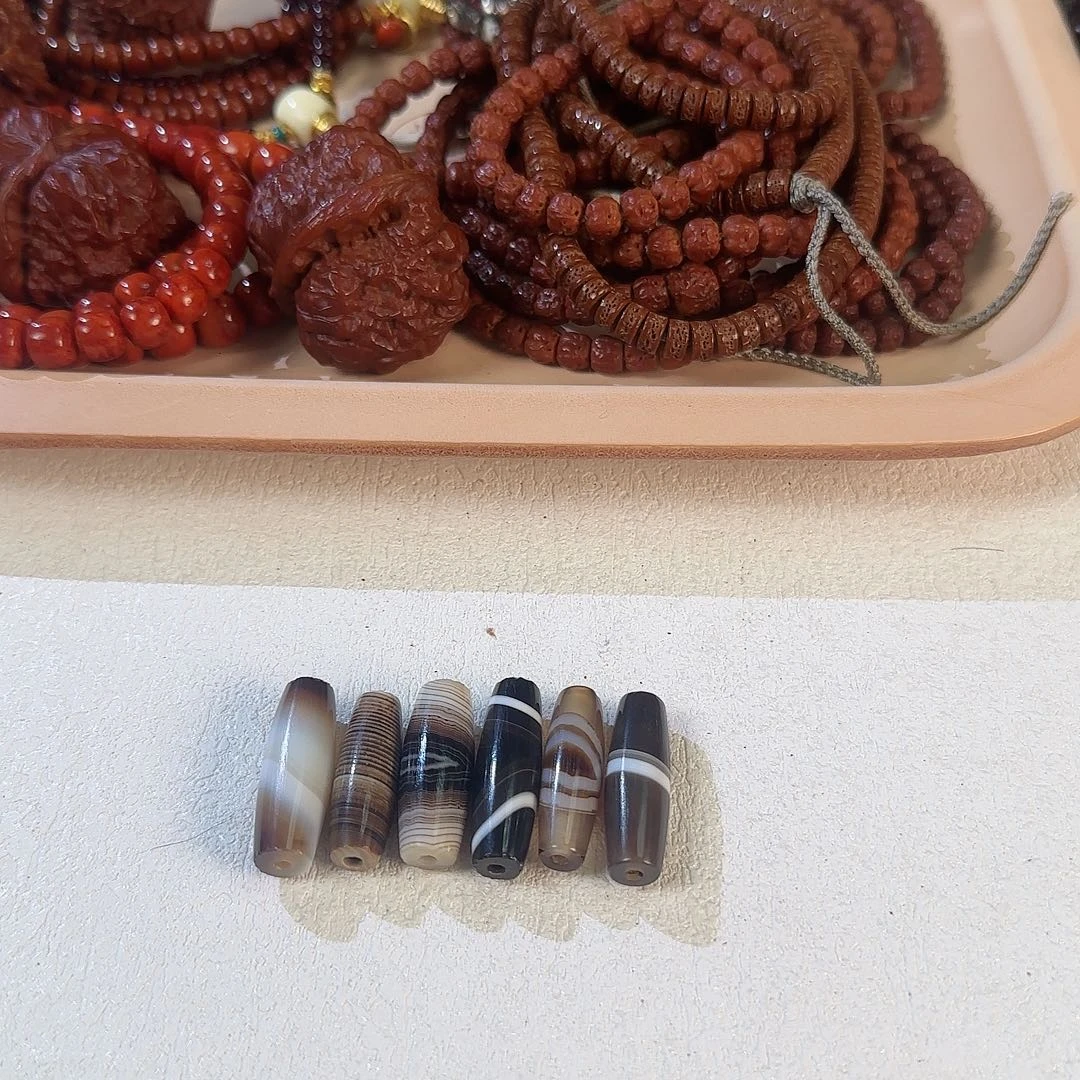 玛瑙/玉髓未镶嵌颈饰多样化发货其中一个