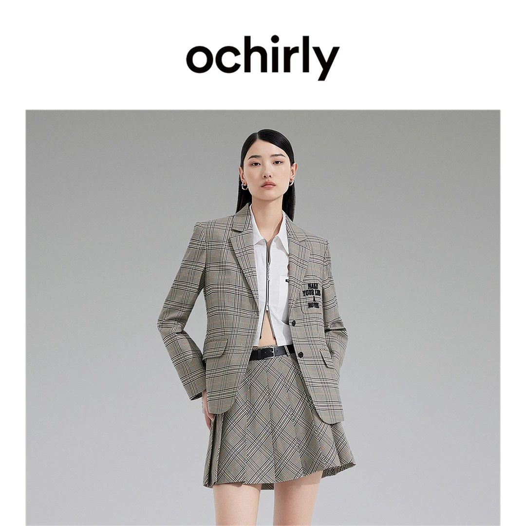 ochirly欧时力 学院风格子西装外套新款英伦风字母绣花