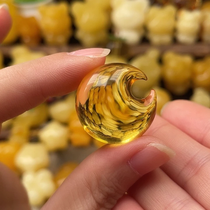 琥珀未镶嵌珠宝奇石