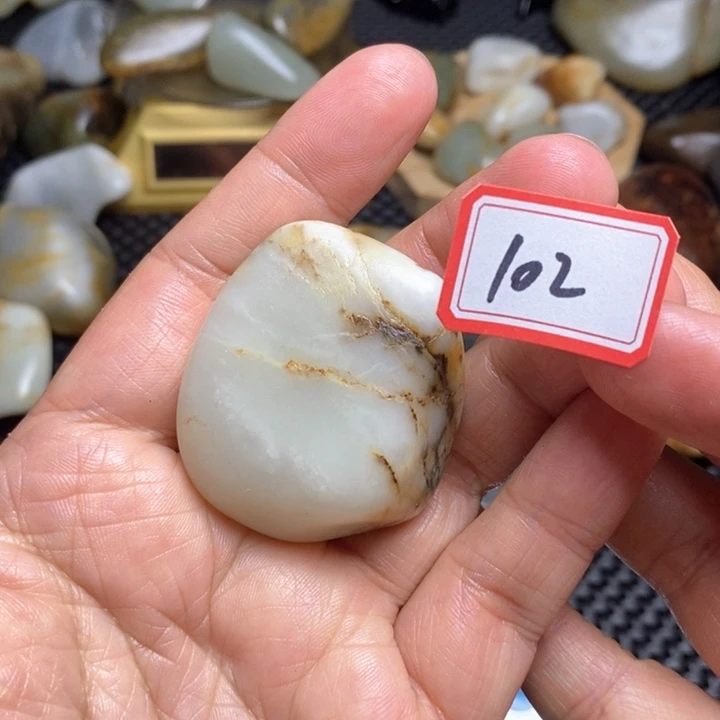 未镶嵌和田玉把件102