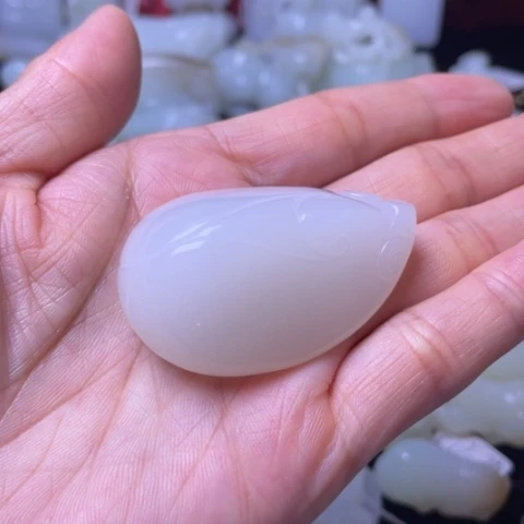 和田玉未镶嵌吊坠(不含链)