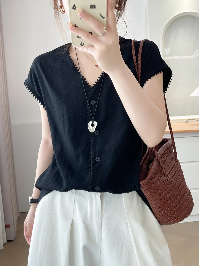 大码女装胖mm单排扣花边v领无袖衬衫女夏季百搭显瘦宽松气质上衣