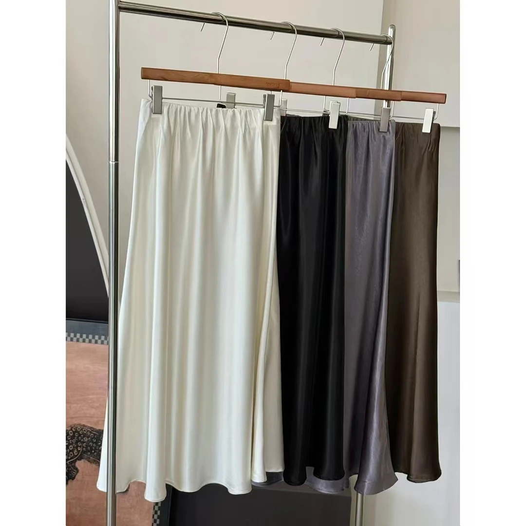 SP 用生命推荐！ 料子超好 琉璃光泽超大裙摆半裙