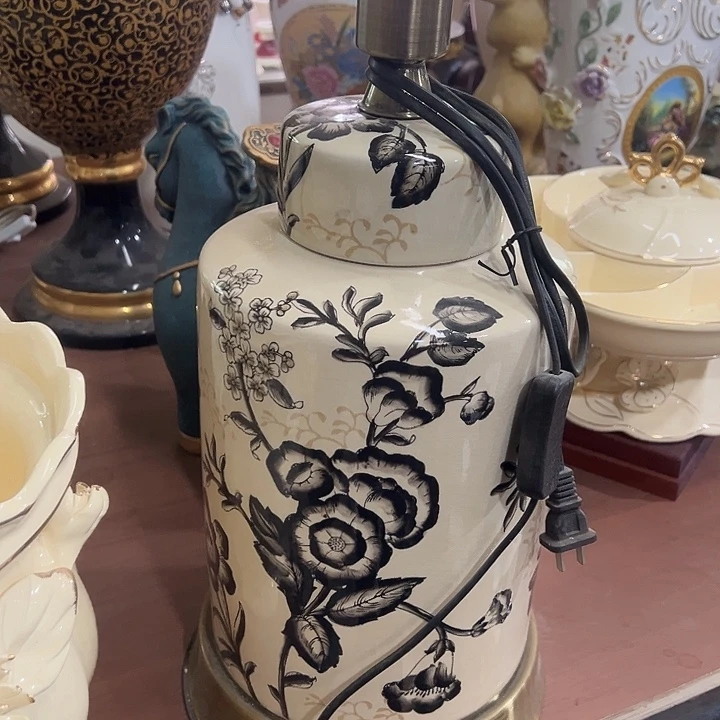 陶瓷瑕。。。。。。。。。。。。。。