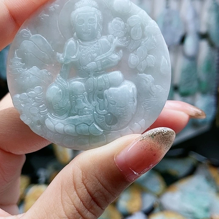 翡翠未镶嵌颈饰翡翠