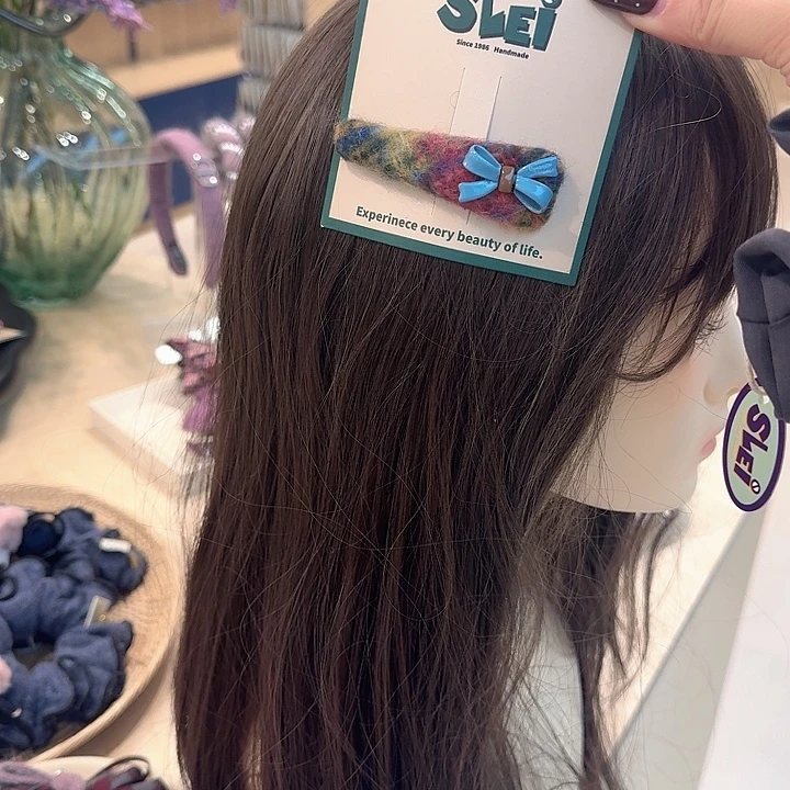 彩色蓝蝴蝶花三角掰掰