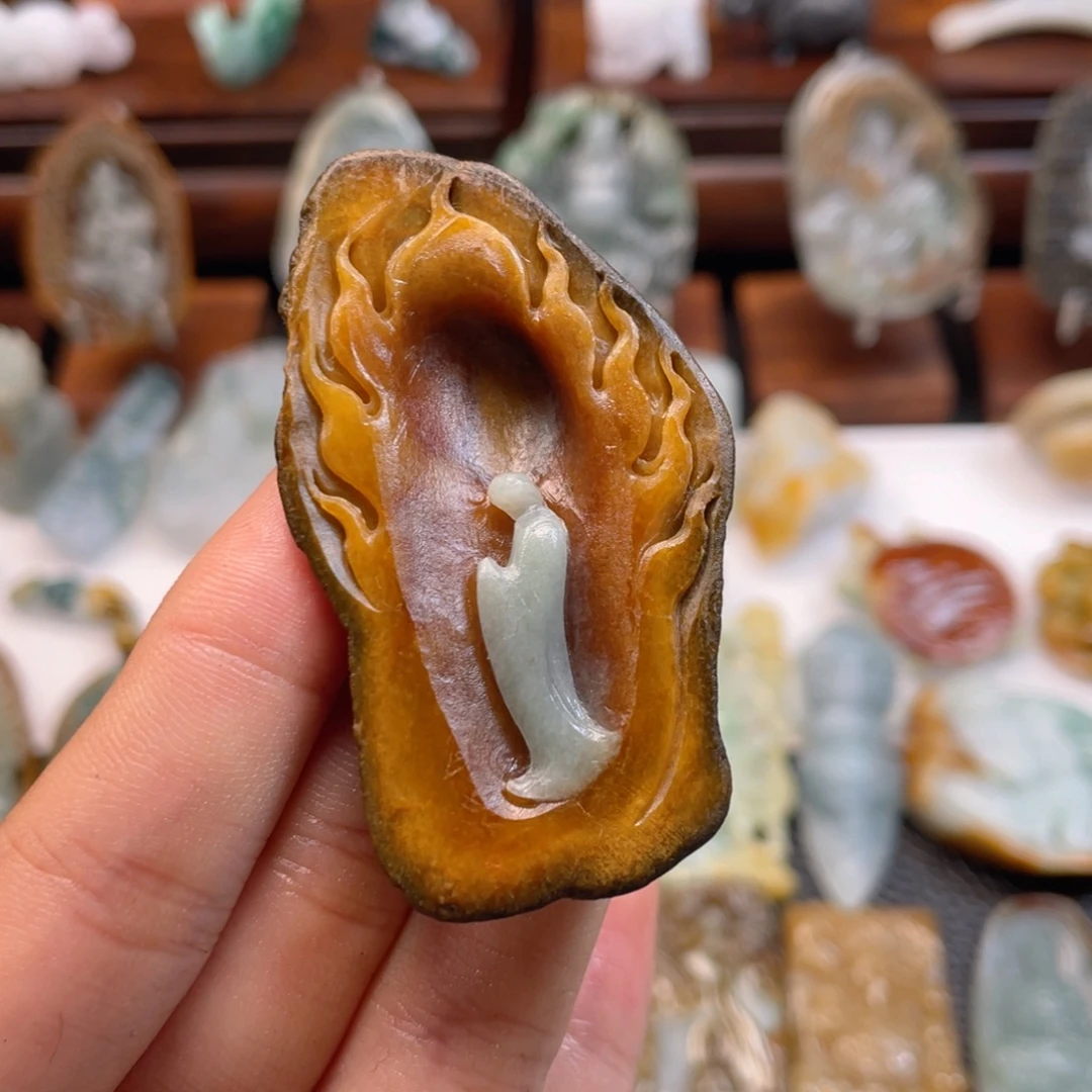 定制翡翠未镶嵌翡翠