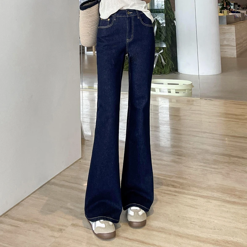 轻奢复古直筒微喇牛仔裤女款2025春季新款通勤喇叭裤高腰弹力长裤