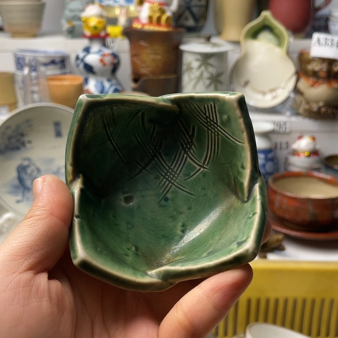 瓷片股**神哈哈哈我要看的节目很多呢