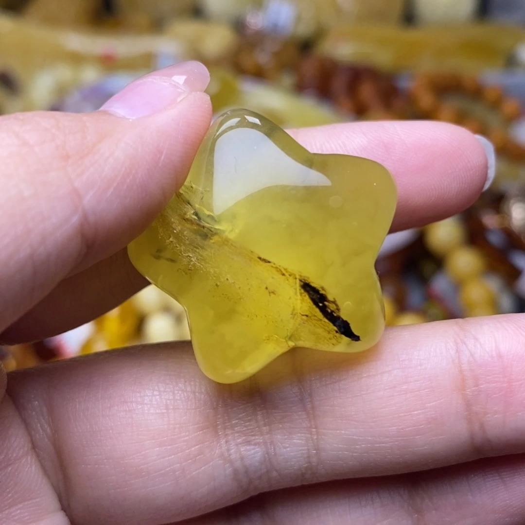 未镶嵌琥珀珠宝奇石