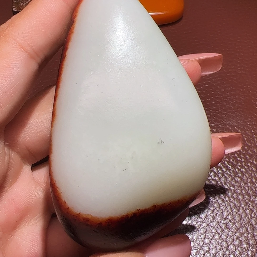 春***。和田玉未镶嵌颈饰