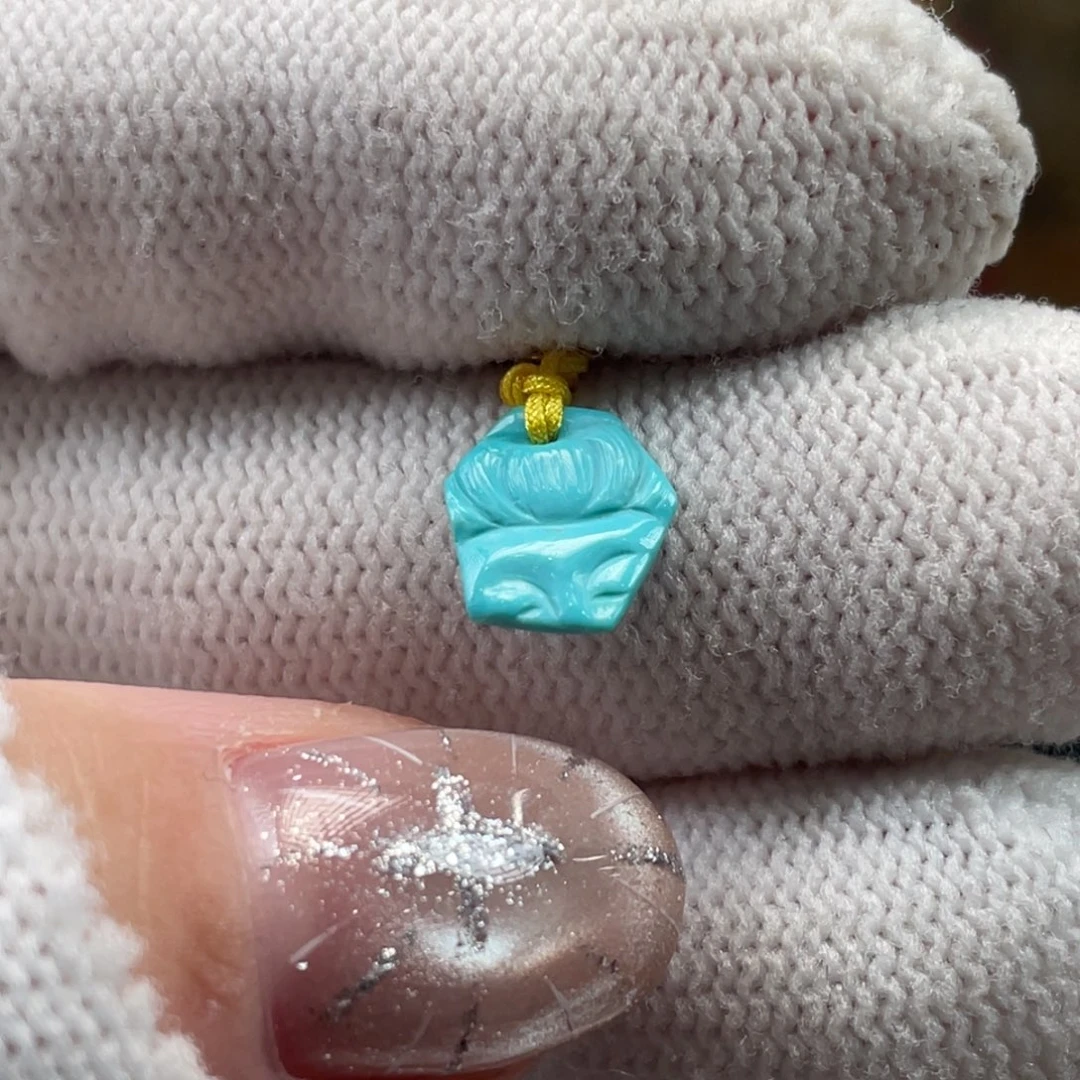 绿松石未镶嵌挂件