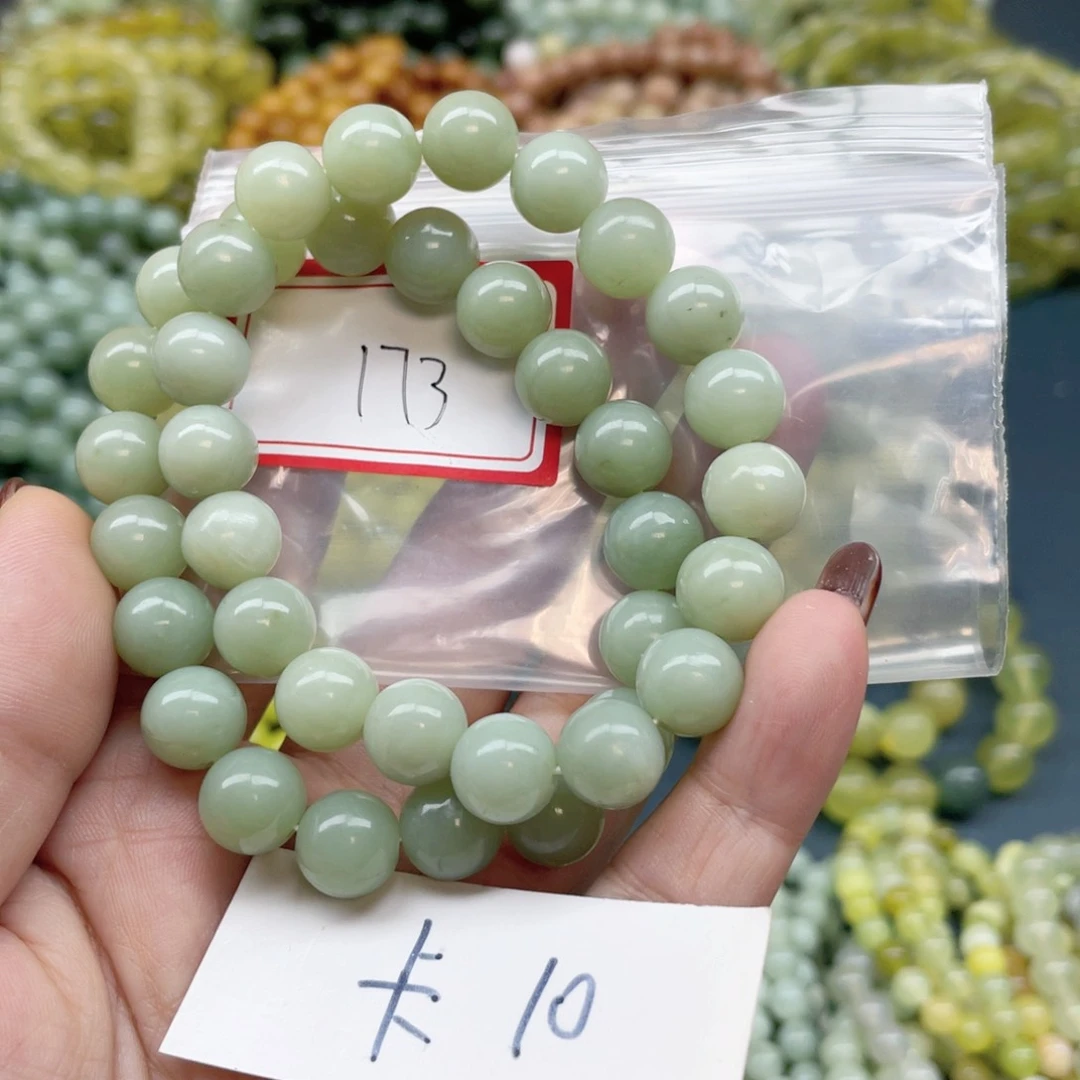 未镶嵌蛇纹石玉手链