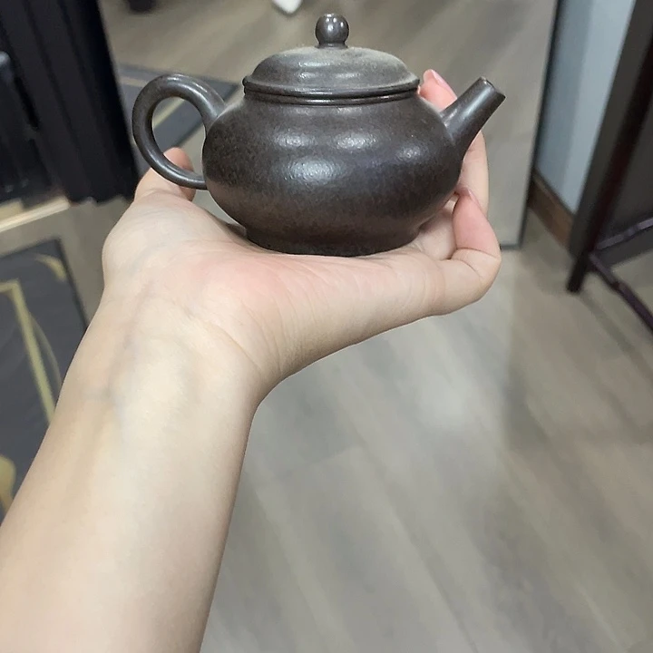 茶壶紫砂全手工打造