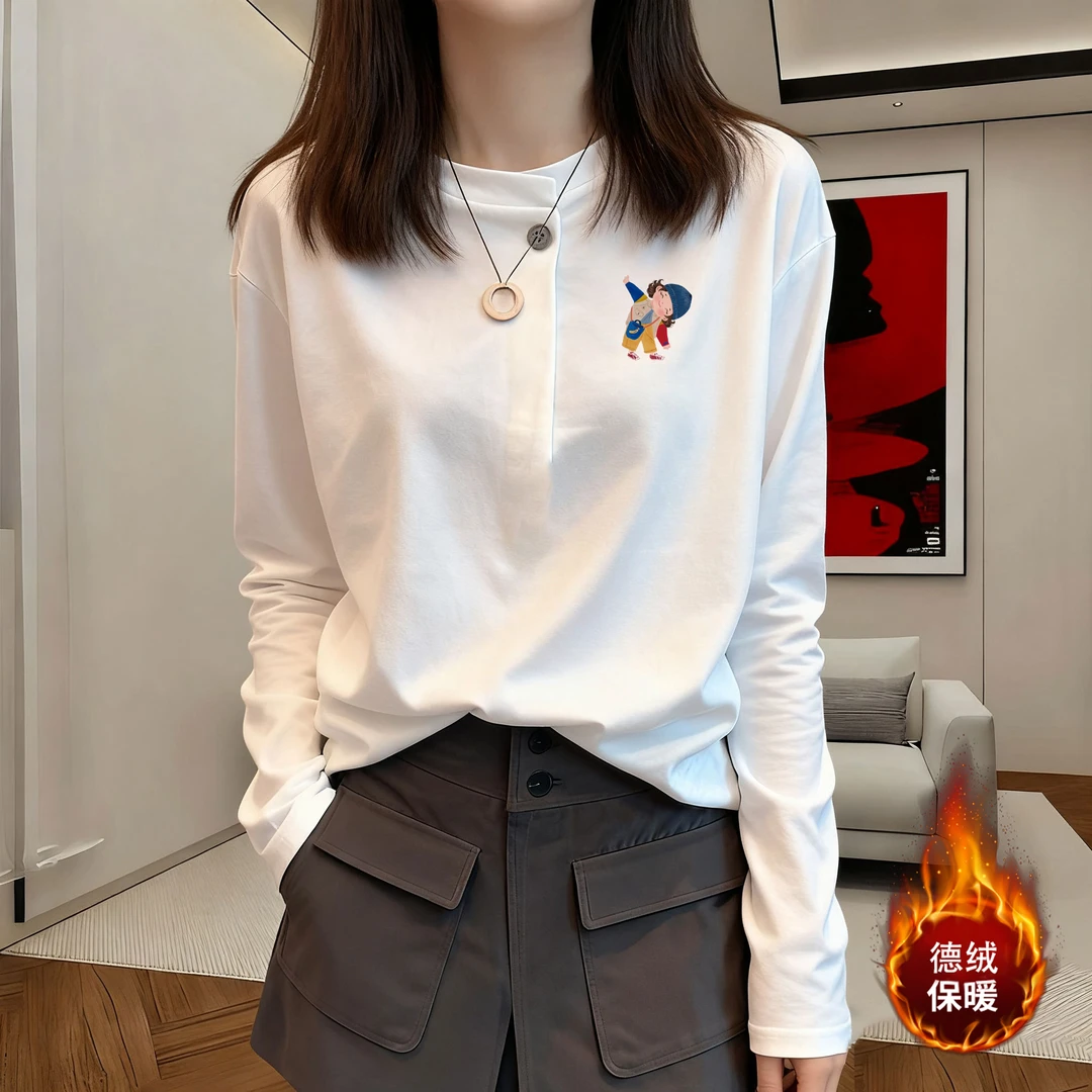 秋冬季爆款高级感宽松休闲上衣女白色德绒加厚纽扣正肩长袖T恤女