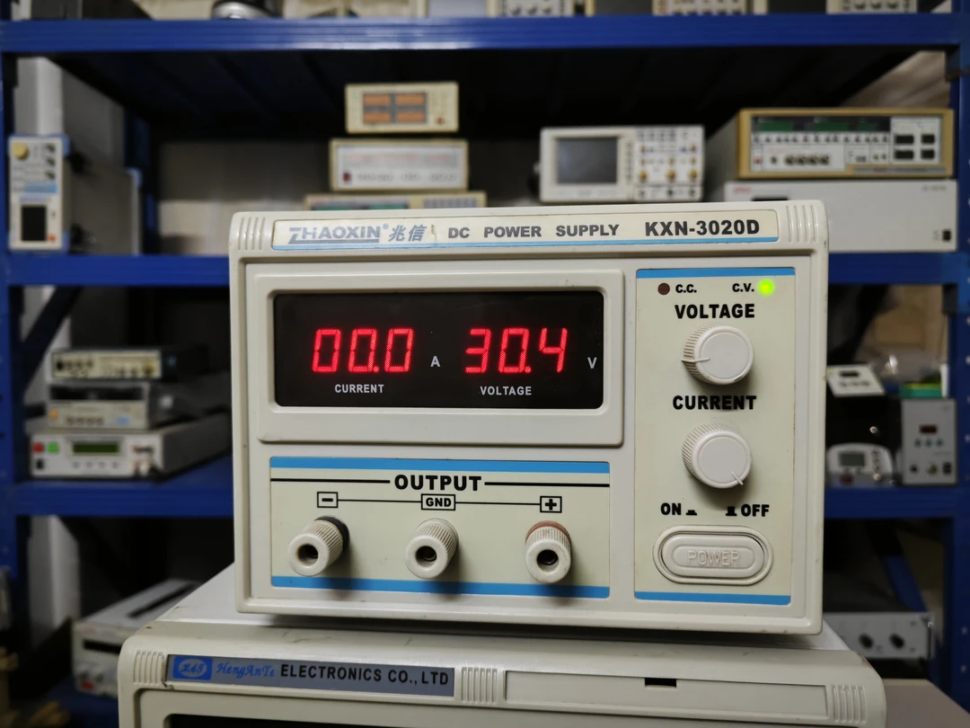 大功率直流稳压电源30V20A数显可调恒压恒流电镀电源