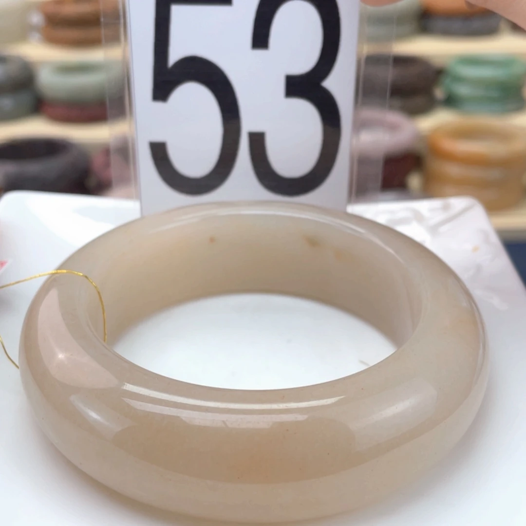 【闪购商品】石英质玉手镯未镶嵌