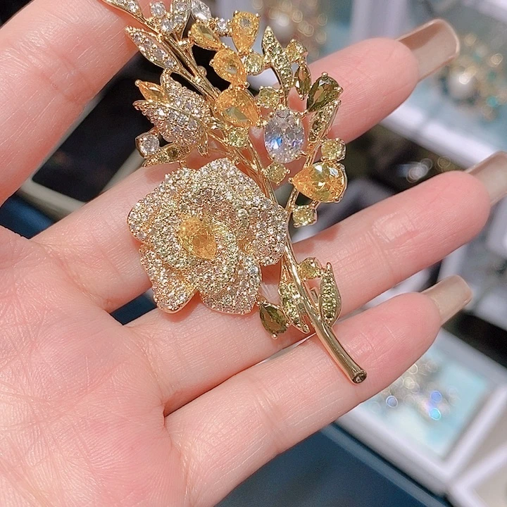 锆石铜合金奢华高档玫瑰花胸针