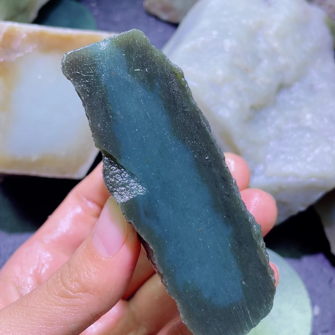 和田玉未镶嵌珠宝半成品