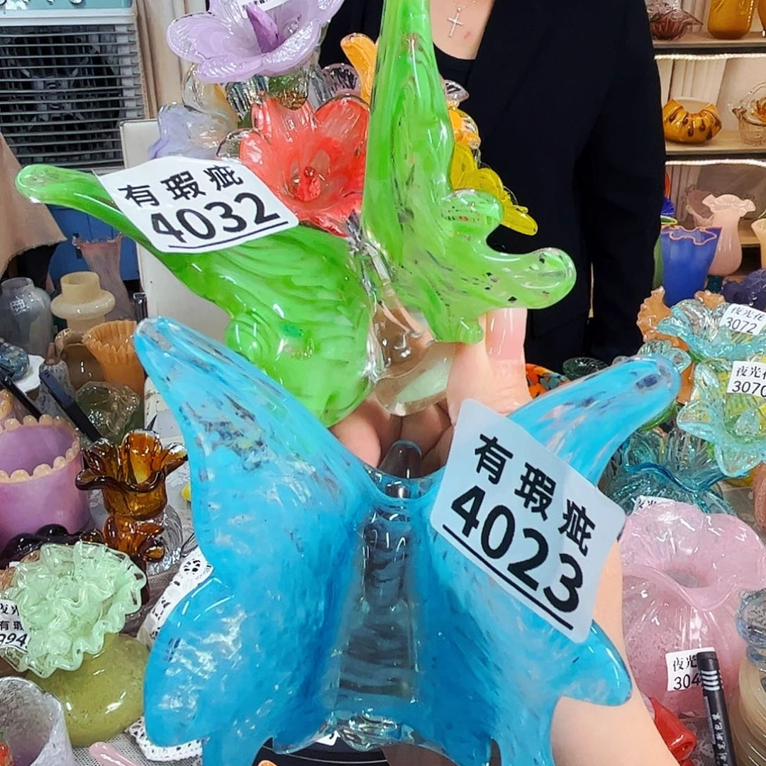 4032.4023 家悦美居琉璃摆件瑕疵