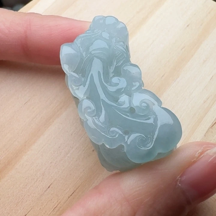 翡翠未镶嵌颈饰吊坠