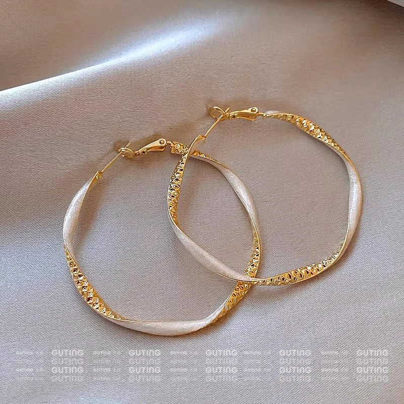 铜合金耳饰 14654滴釉扭纹圆形耳环欧美风耳圈时尚百搭