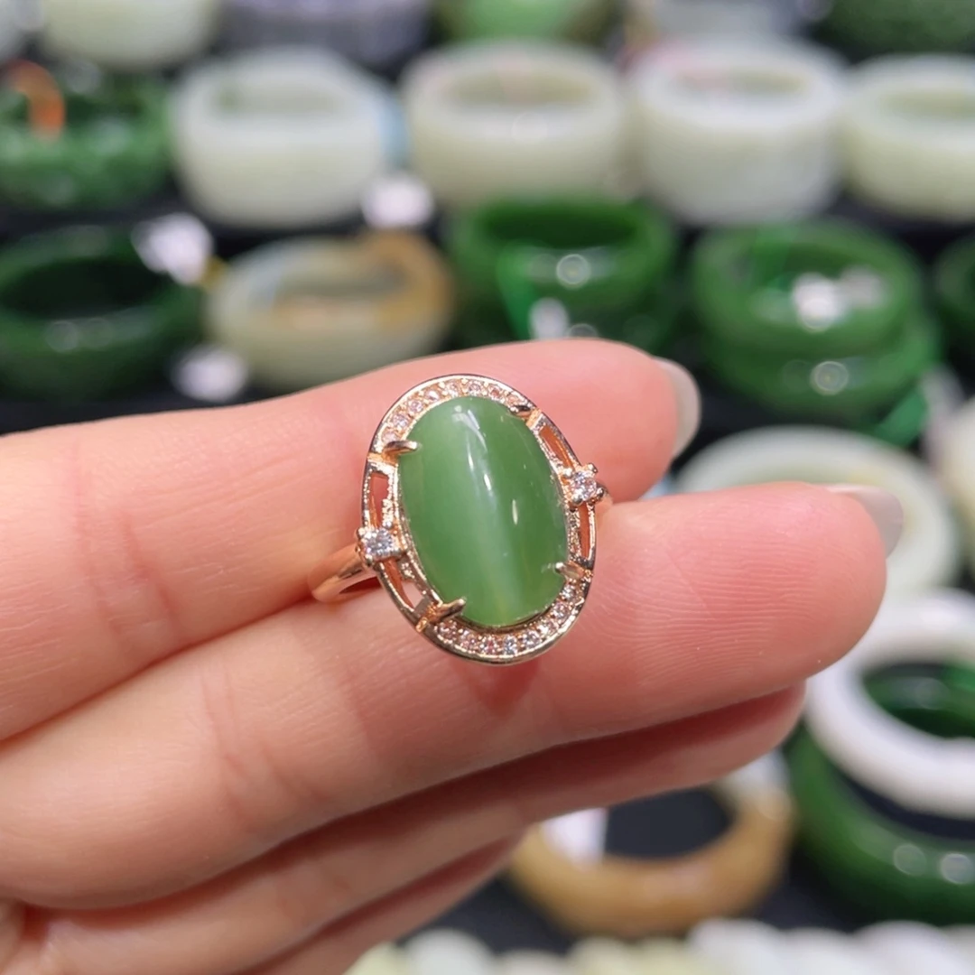 未镶嵌戒指和田玉