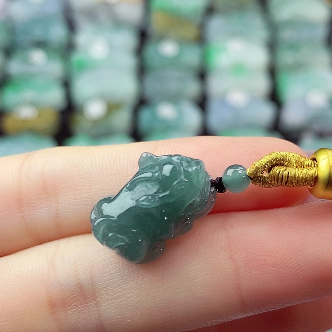 翡翠未镶嵌颈饰天然