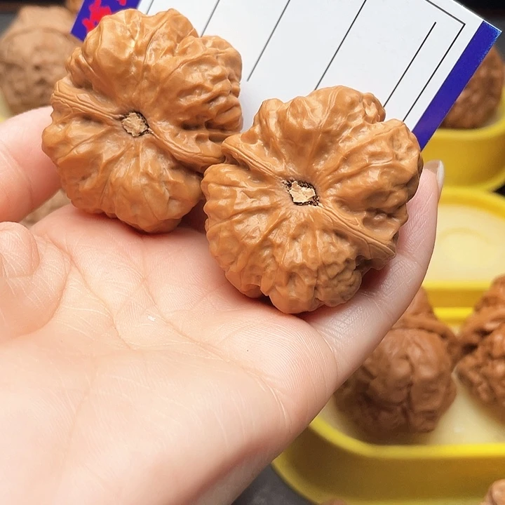 吊坠文玩核桃小*爱蛤蟆头