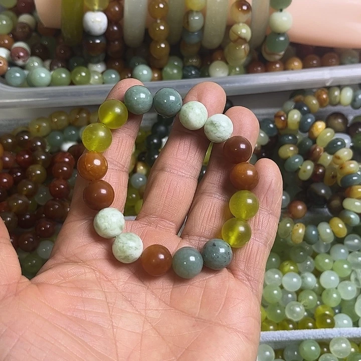 合金蛇纹石玉颈饰