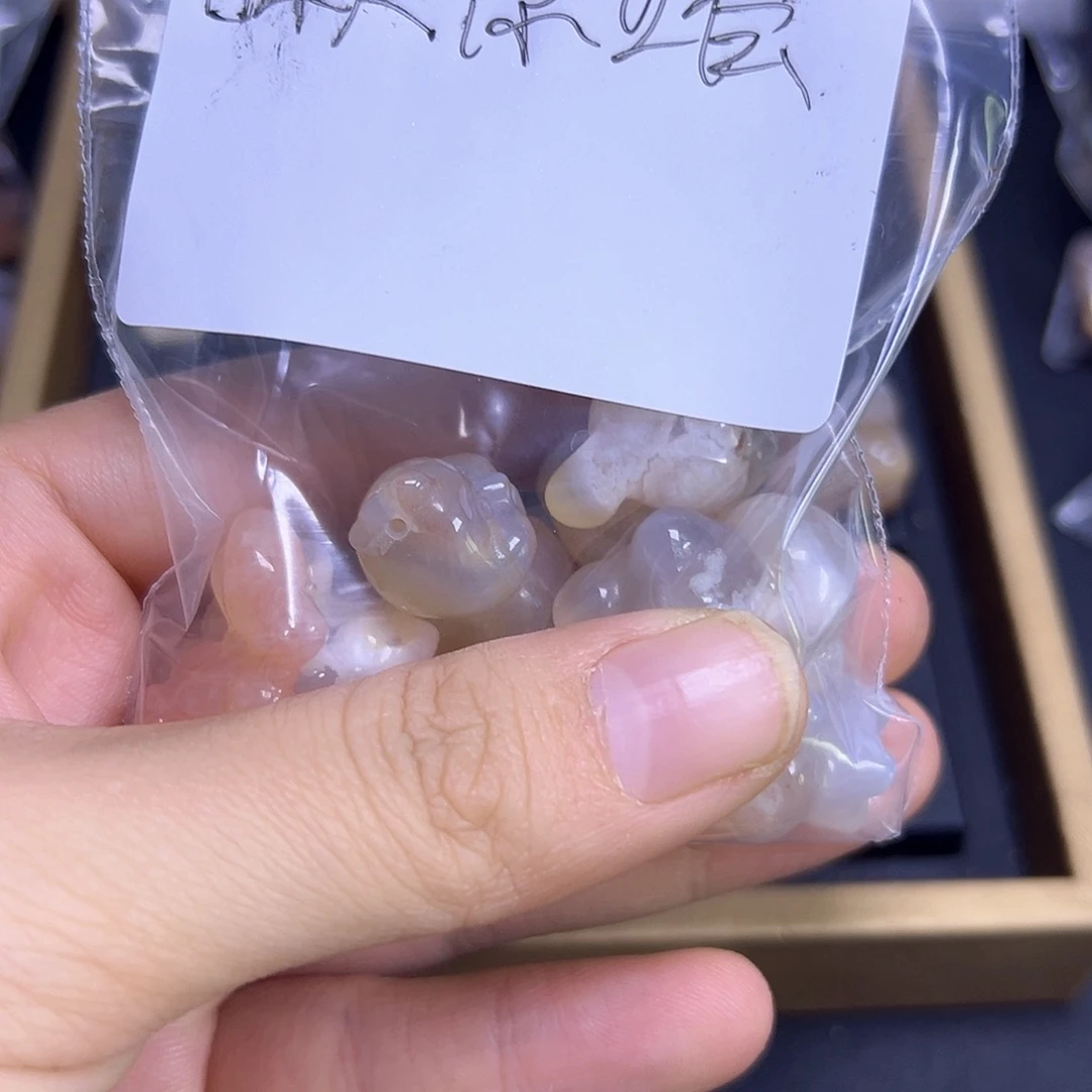 天***镜查罗石未镶嵌半成品