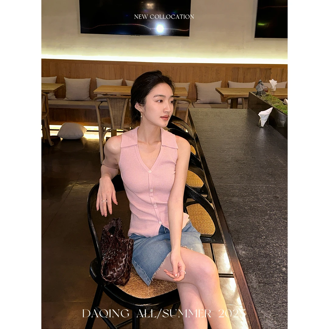 许大晴【粉荔】 复古简约V领粉色薄款无袖针织上衣D4826