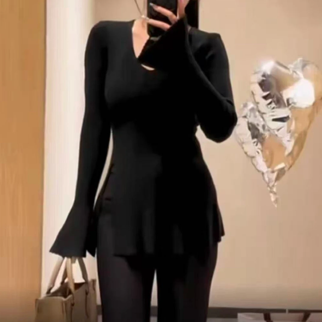 百搭女装秋季修身V领冬季上衣针织喇叭袖9577蝶