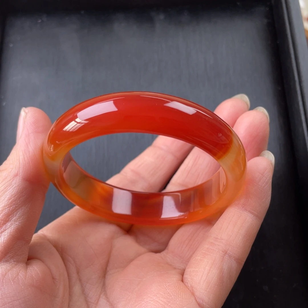 玛瑙/玉髓手镯未镶嵌52圈口