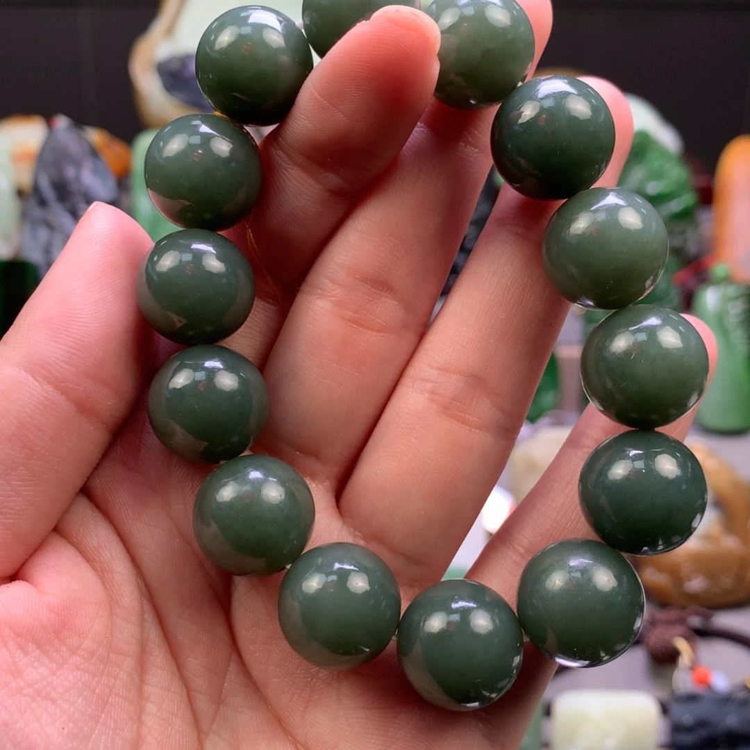 和田玉吊坠未镶嵌