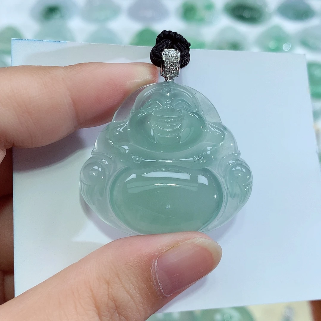 蓝***水颈饰18K金镶嵌翡翠佛