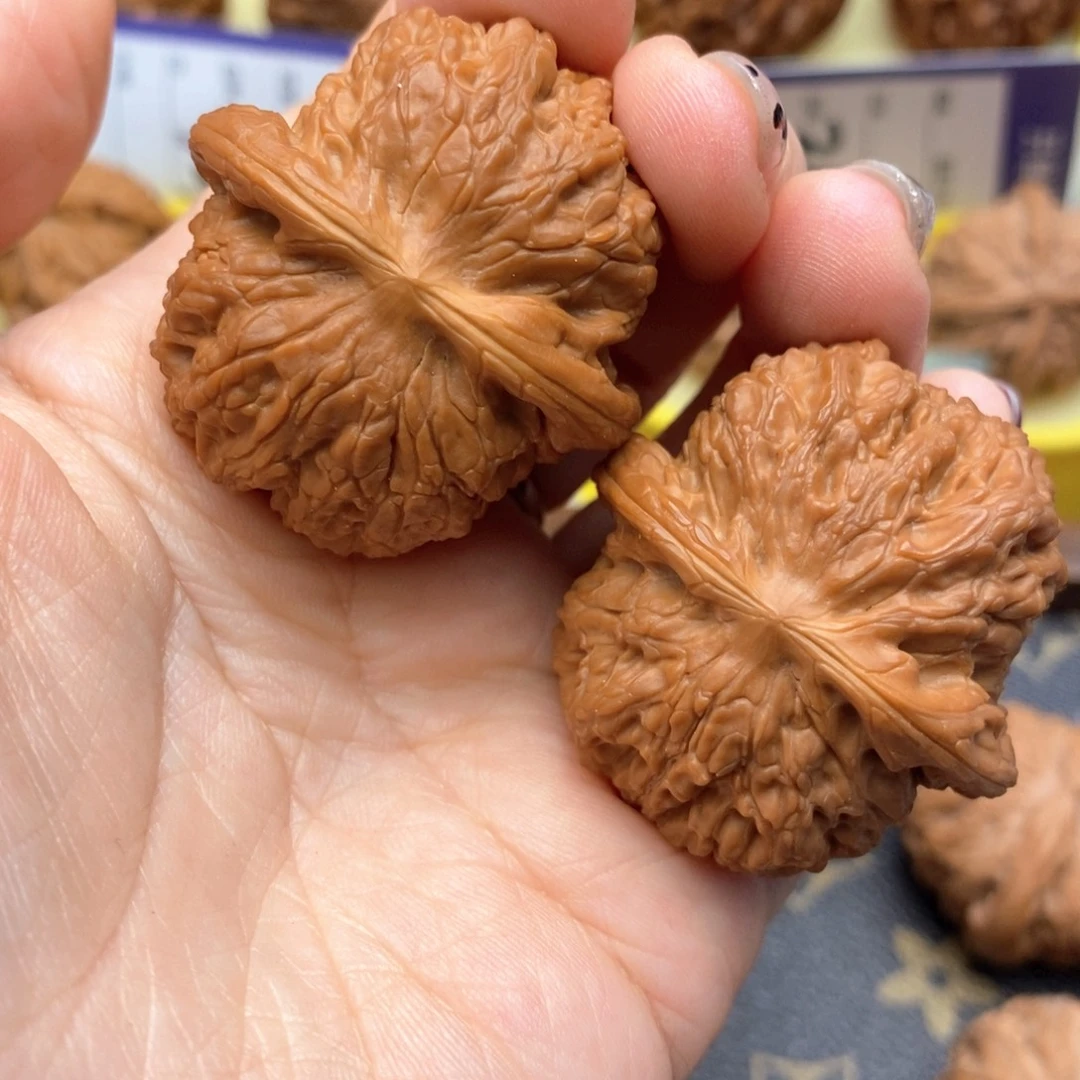 把件文玩核桃140号血麒麟