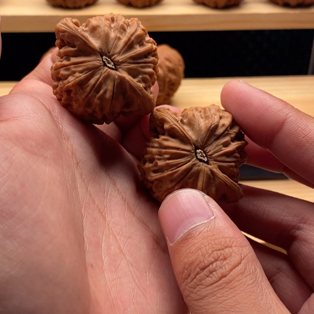 文玩核桃吊坠全品房山磨盘（满肉无药