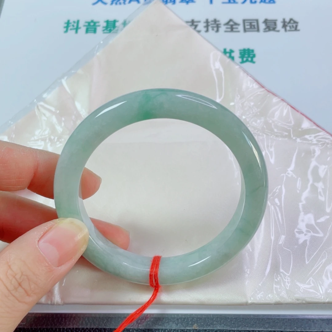 翡翠未镶嵌手镯圈口60.8宽11.5厚9.3