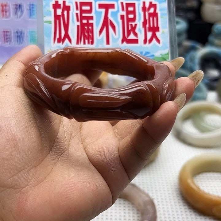 石英岩玉手镯未镶嵌