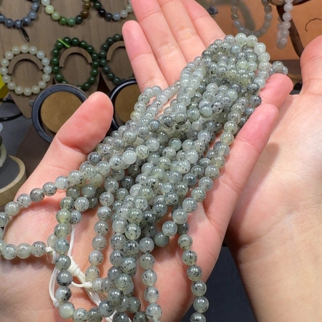 和田玉未镶嵌颈饰卡6青花108拍一发一多样性发货