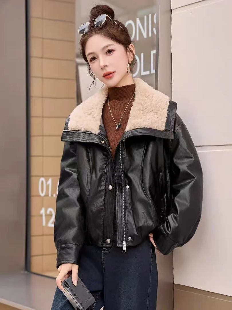 羊羔毛大翻领女2025年冬季新款加厚内胆皮衣外套