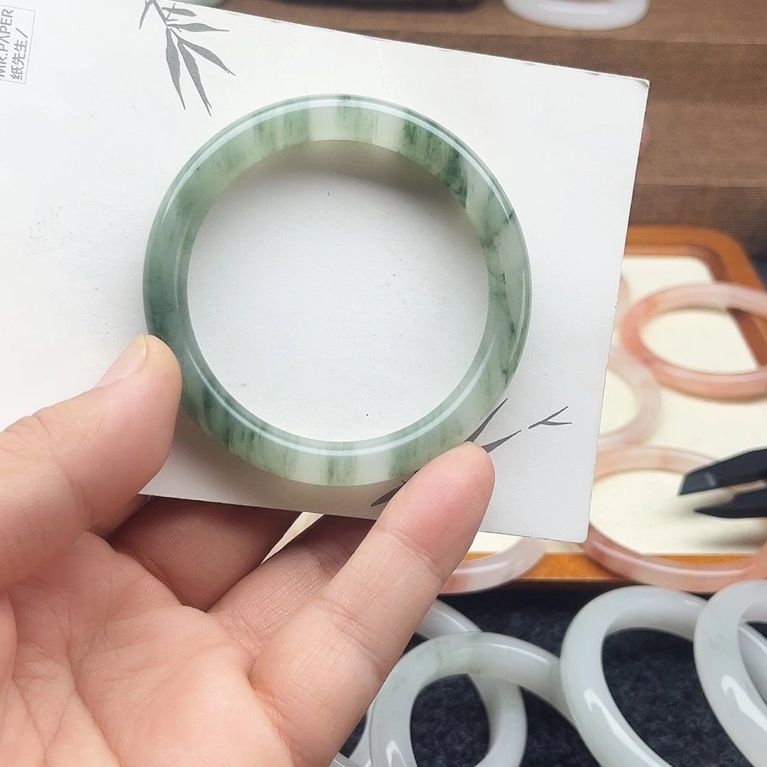 未镶嵌手镯石英质玉1108