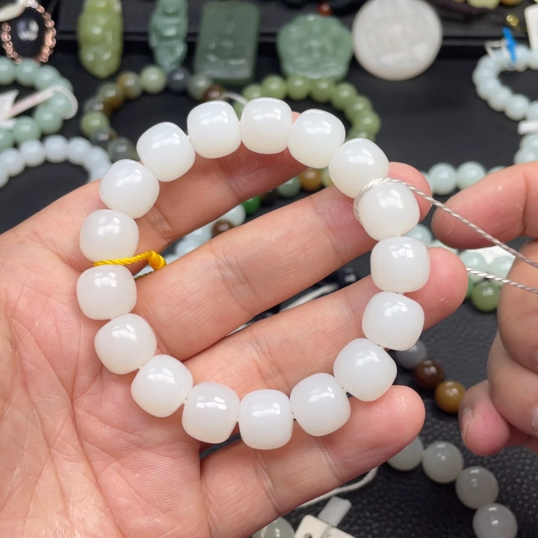 和田玉未镶嵌手链