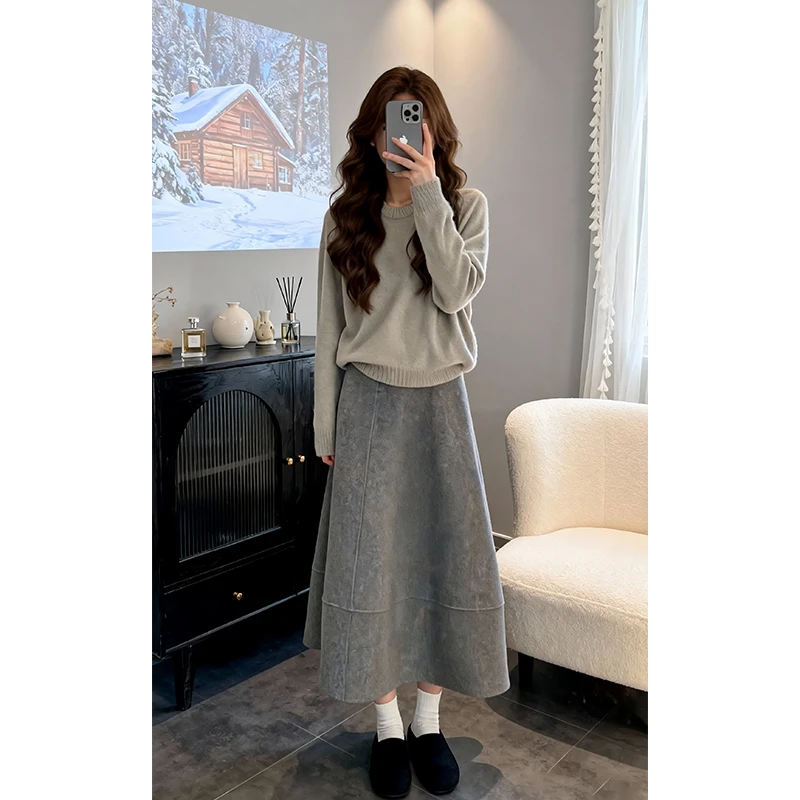 2025秋季新款韩系设计感宽松圆领长袖毛衣上衣气质高腰显瘦半身裙