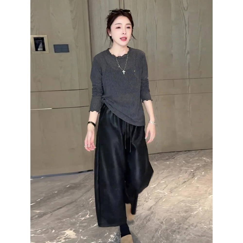 韩系松弛感穿搭一整套2025新款圆领百搭长袖t恤九分阔腿皮裤套装