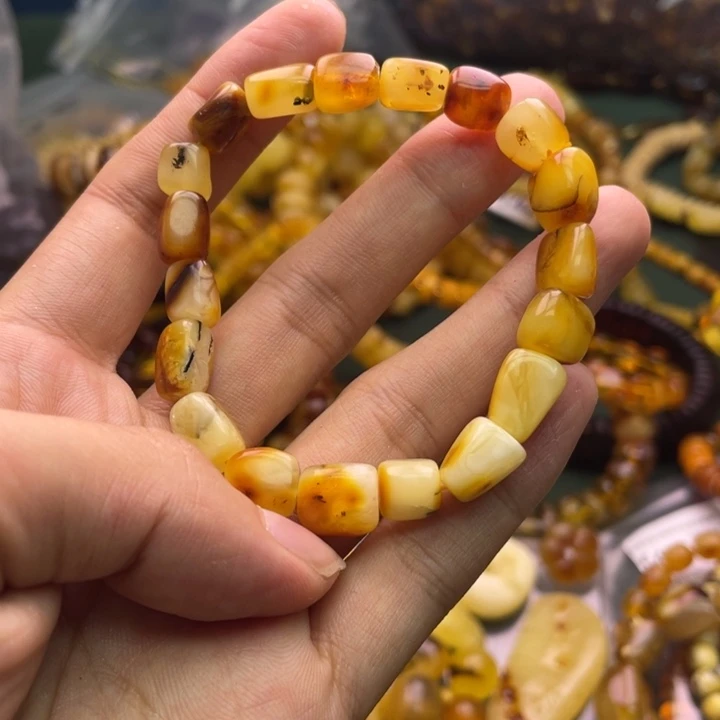 琥珀未镶嵌珠宝奇石