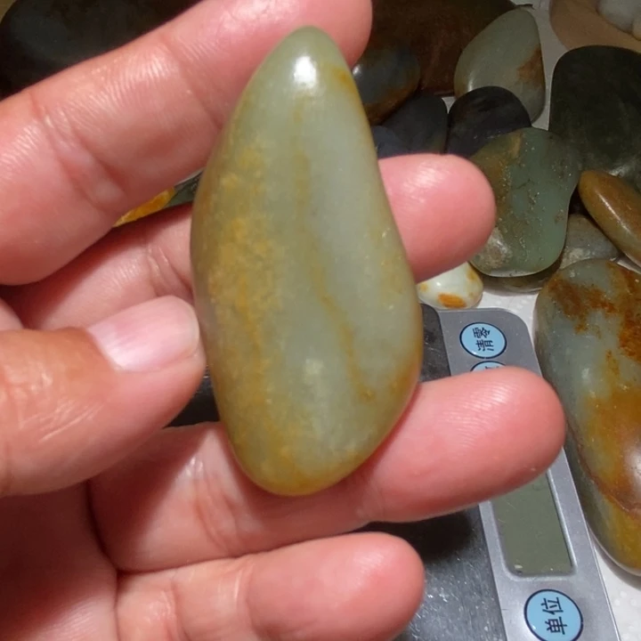 和田玉（子料）未镶嵌颈饰